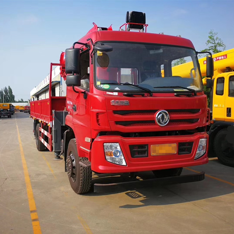 東風(fēng)8噸隨車(chē)吊5_750尺寸