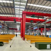 湖北省宜昌市西陵區(qū)半門式龍門吊起重機，龍門吊，行吊