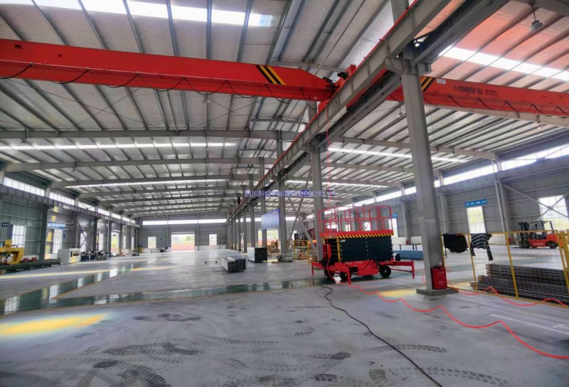 成都起重機(jī)，成都?xì)W式行車 四川新盛華起重機(jī)有限公司