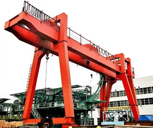 U型雙主梁門式起重機(jī)沈陽起重機(jī)