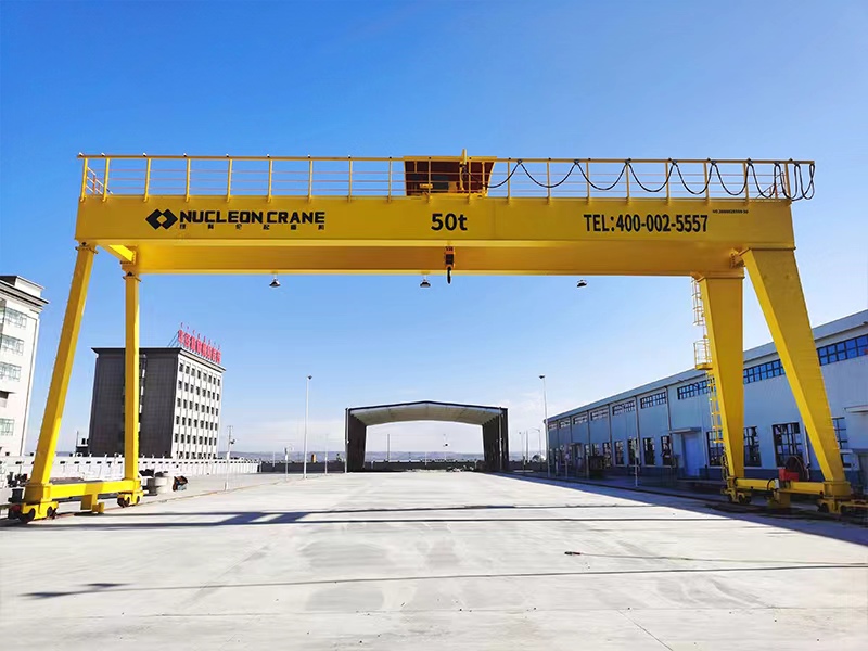 重慶起重機(jī)新中式雙主梁門式起重機(jī)銷售