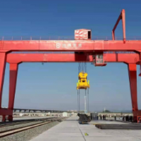 西安門(mén)式起重機(jī)維修